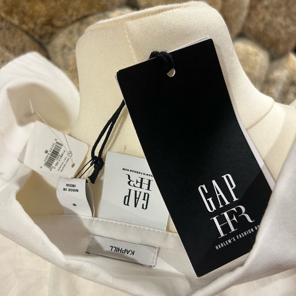 GAP White Casual Button-Down Shirt Open Back - Picture 3 of 3